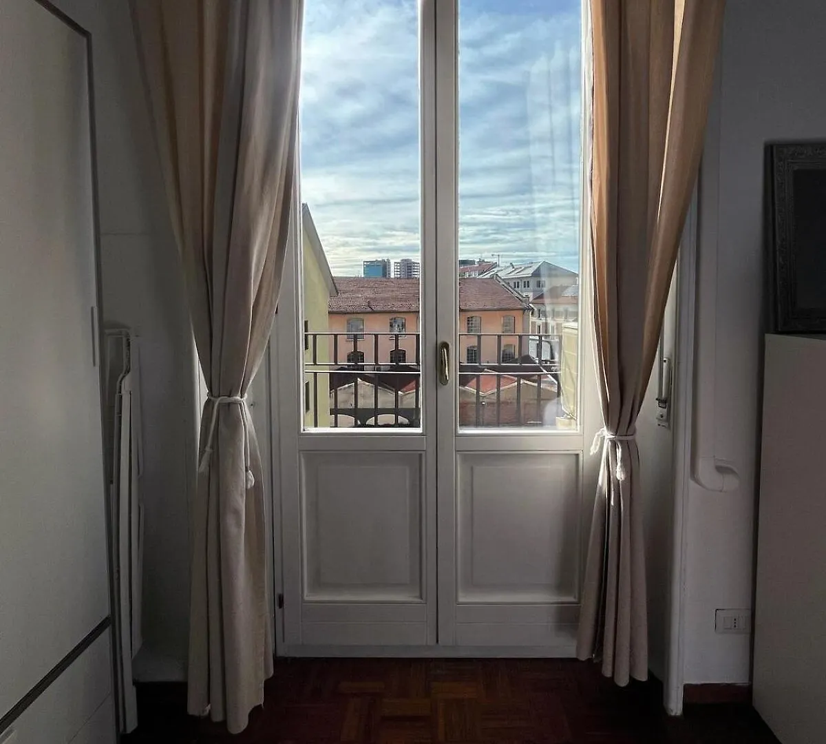 Meleto Apt Milánó Apartman