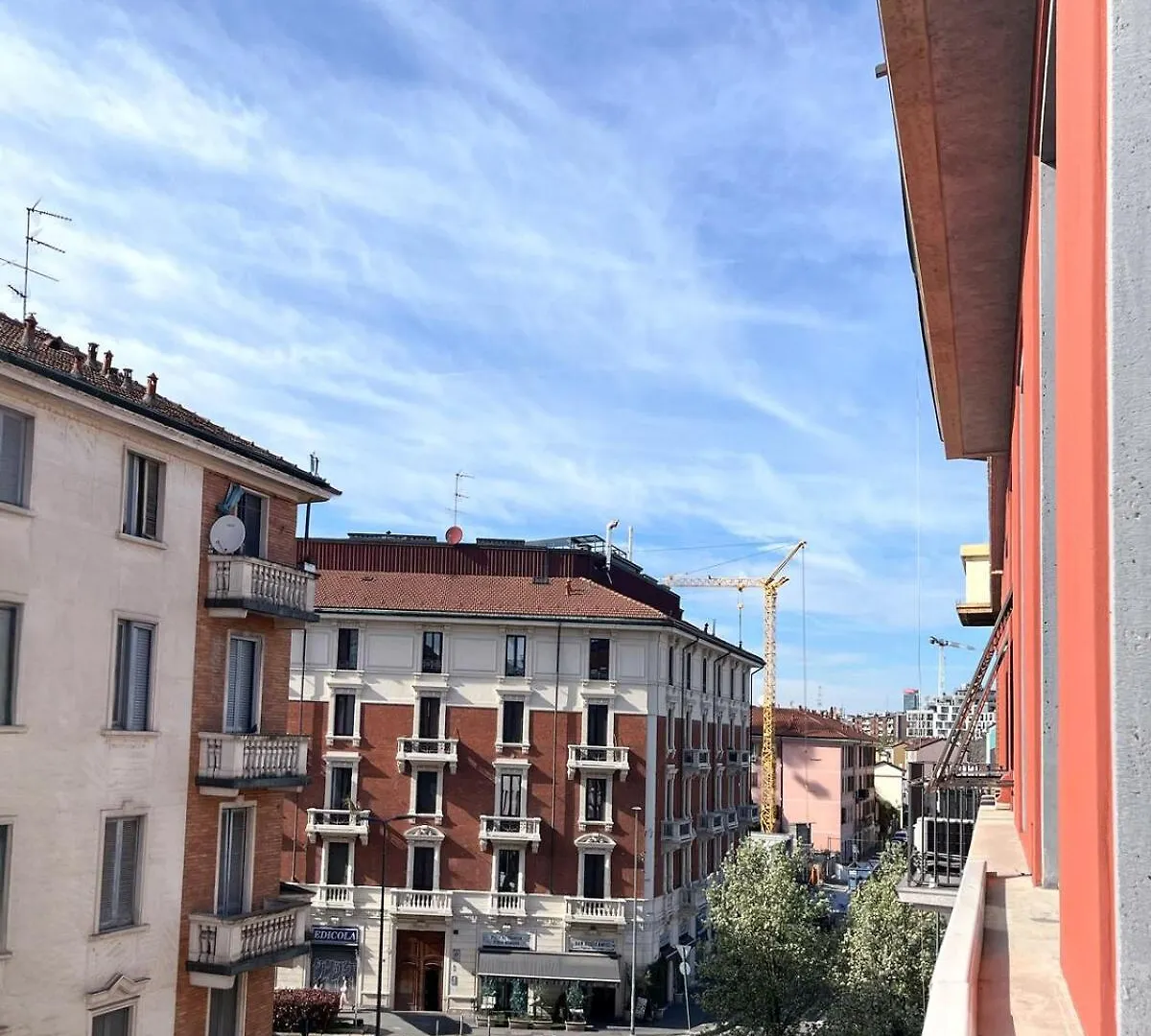 Meleto Apt Milánó