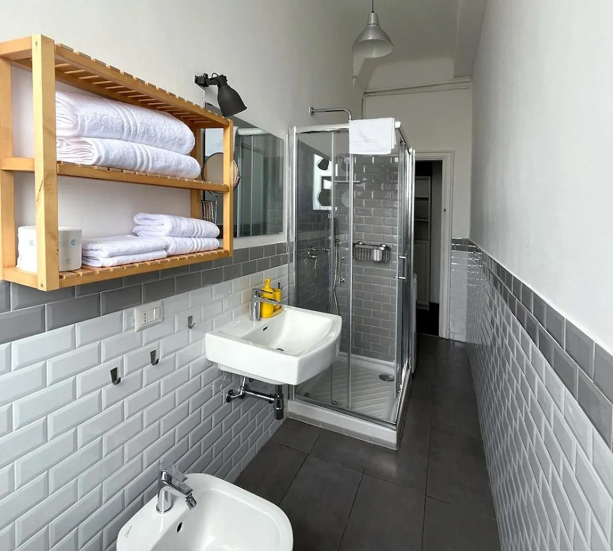 Meleto Apt 밀라노 0*,